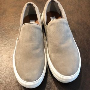 Steve Madden slip ins size 6 - brand new!